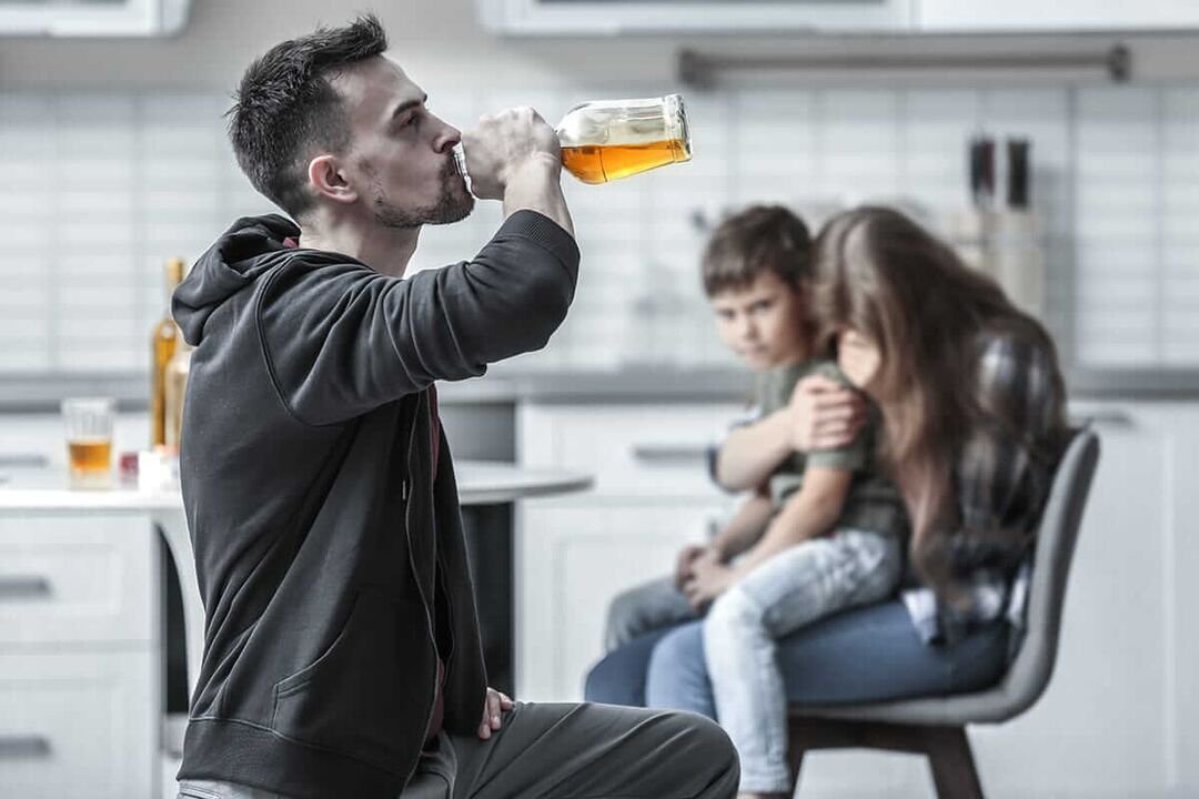 A férfi alkoholizmus tönkreteheti a családot