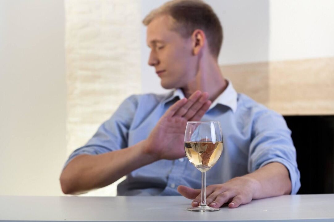 Miután felismerte a problémát, az ember képes leszokni az alkoholfogyasztásról